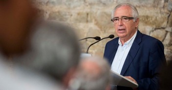 Juan José Imbroda en el encuentro de presidentes autonómicos en Barcelona.