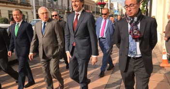 El Ministro de Fomento, Íñigo de la Serna durante su visita en la ciudad.