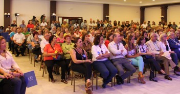 Tenemos todos un reto importantísimo y es que, todos los días tenemos que hacer muchos esfuerzos para estar a la altura de nuestros votantes y militantes del Partido Popular.