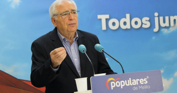 “8 de cada 10 euros los gestiona CPM”, el PSOE “ha entregado el gobierno a Aberchán” y Eduardo de Castro “ni está ni se le espera”