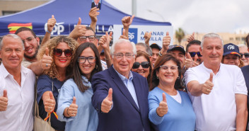 Felicitamos a todos los Cuerpos y Fuerzas de Seguridad por “ponerse manos a la obra para terminar con algo que es muy nefasto para Melilla”.