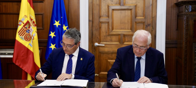 Firma del protocolo de colaboración entre Málaga y Melilla 