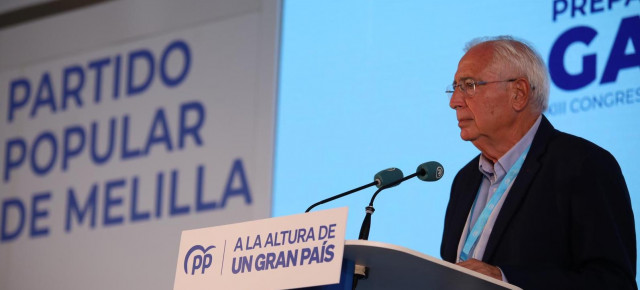 Juan José Imbroda, presidente del PP de Melilla por cuarta vez consecutiva con el 98,16 % de los votos; tras el XIII Congreso en el que recibió, además, el respaldo del presidente nacional, Alberto Núñez Feijóo.