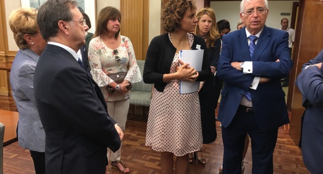  Firma del convenio entre la Fundación Amancio Ortega y el Instituto Nacional de Gestión Sanitaria (INGESA)